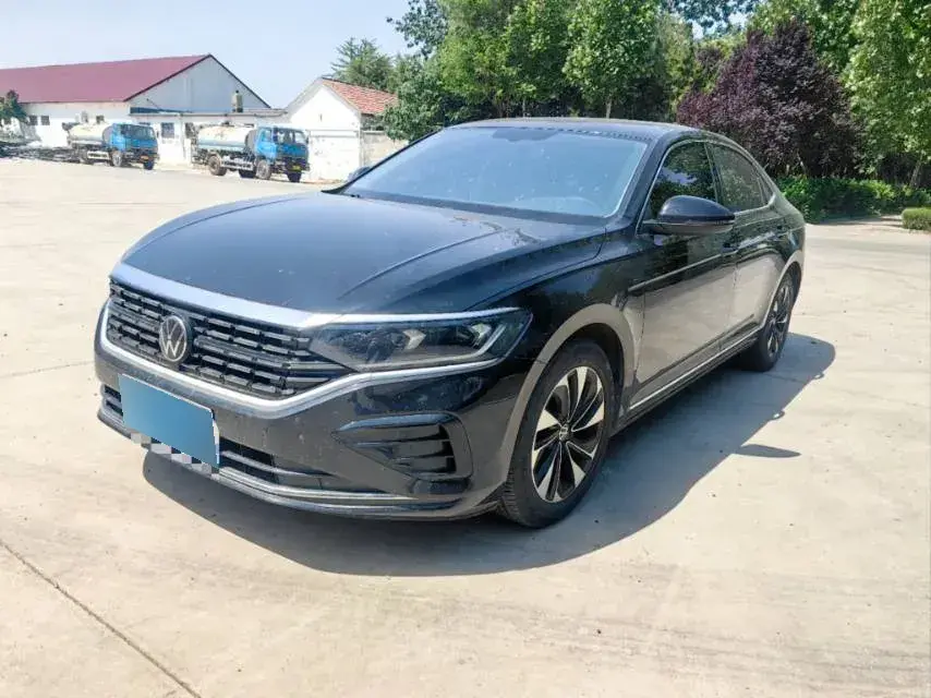 2023 Volkswagen Passat 1.4T 150HP L4 7DCT