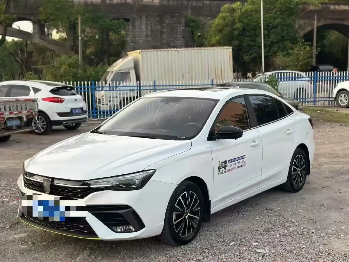 2021 Roewe i5 1.5L 120HP L4 CVT