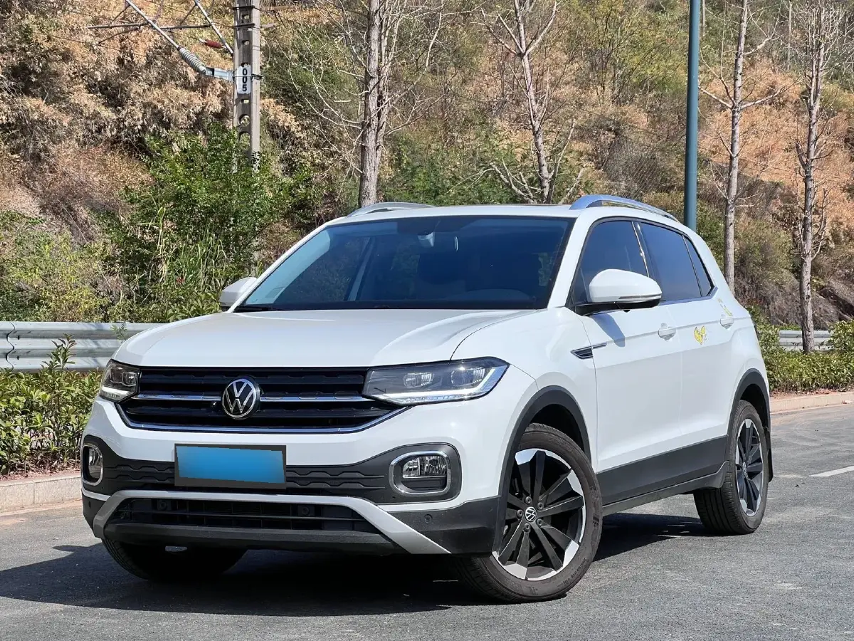 2021 Volkswagen Tacqua 1.2T 116HP L4 7DCT
