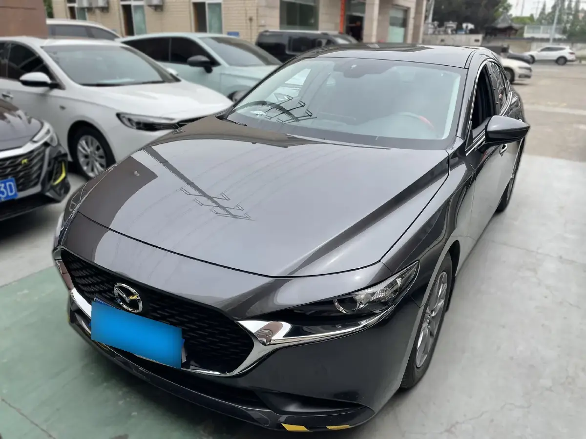 2022 Mazda 3 Axela 2.0L 158HP L4 6AT