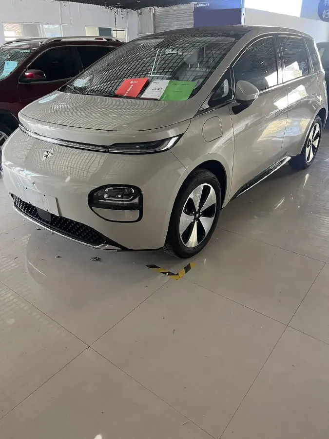 2023 BaoJun Cloud BEV 50.6KWH
