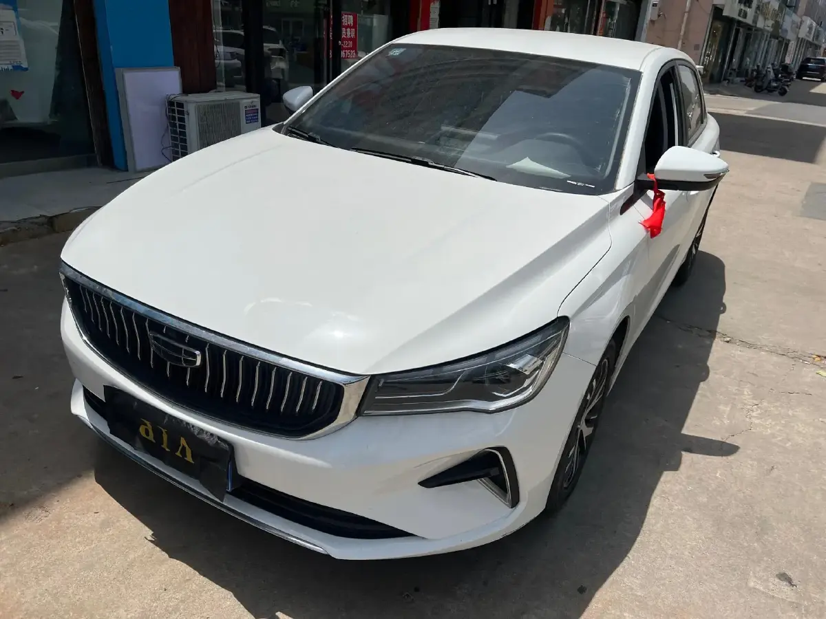 2022 Geely Emgrand 1.5L 114HP L4 CVT