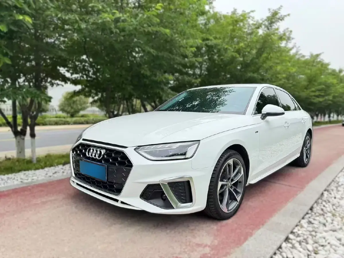 2020 Audi A4L 2.0T 150HP L4 7DCT