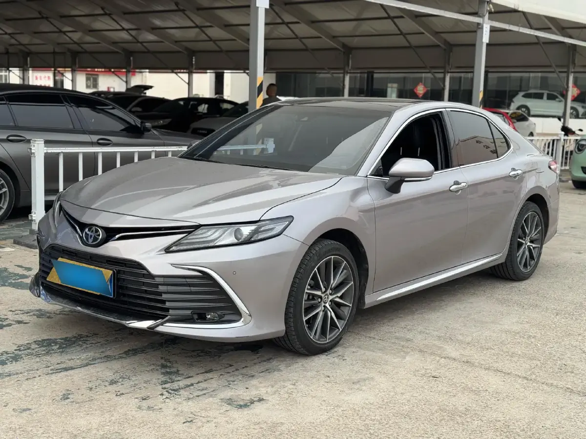 2023 Toyota Camry 2.5L 207HP L4 8AT