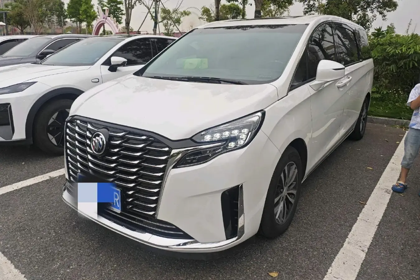 2023 Buick GL8 2.0T 237HP L4 9AT