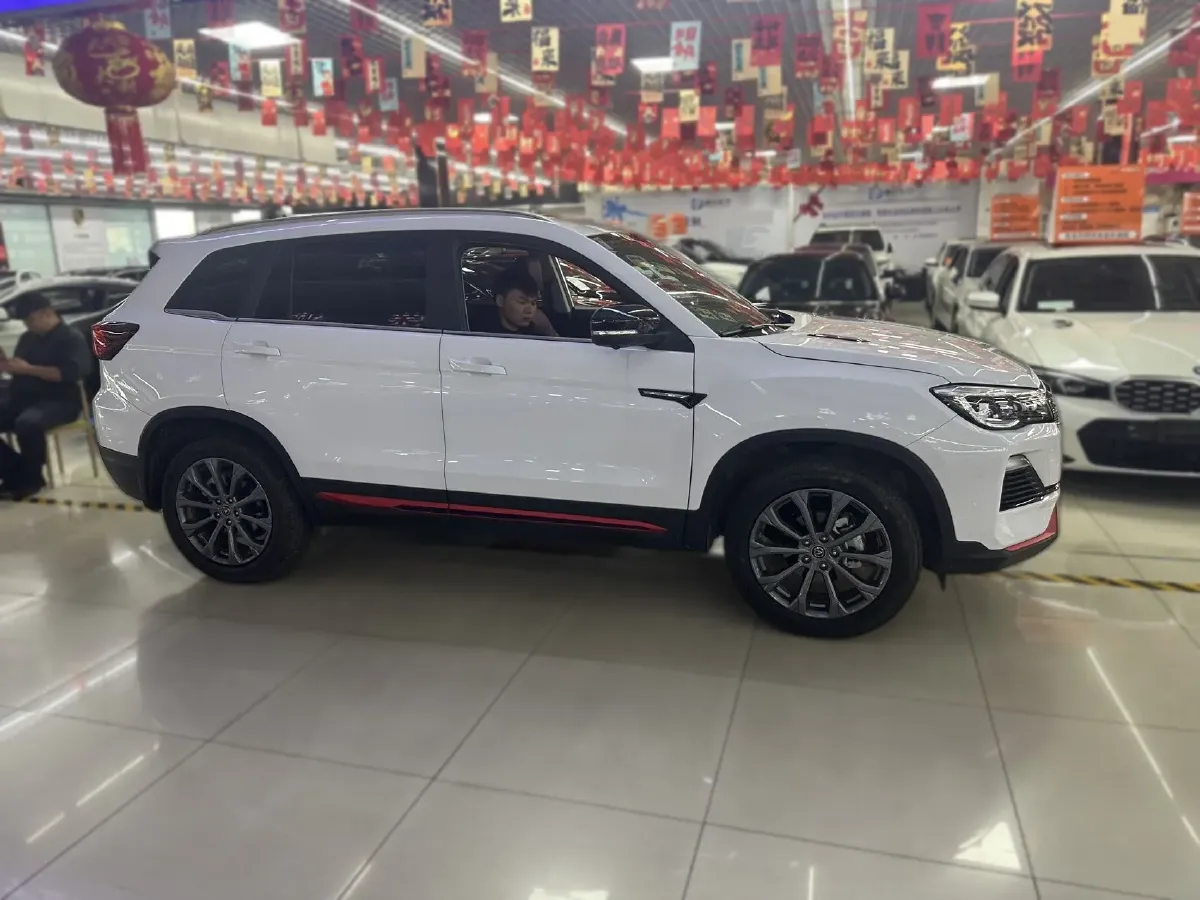 2023 ChangAn CS75 1.5T 188HP L4 7DCT,autocango,china used car exporter,china ev exporter,chinese used car exporter,chinese used ev exporter