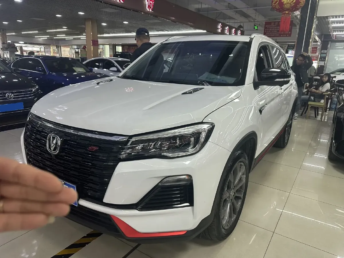 2023 ChangAn CS75 1.5T 188HP L4 7DCT,autocango,china used car exporter,china ev exporter,chinese used car exporter,chinese used ev exporter