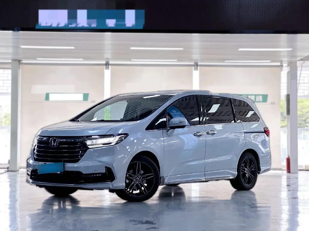 2022 Honda Odyssey 2.0L 146HP L4 E-CVT Hybrid