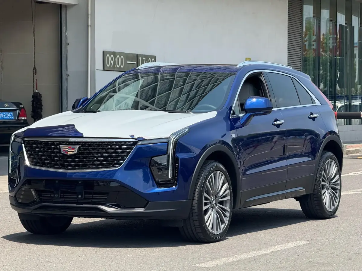 2024 Cadillac XT4 2.0T 237HP L4 9AT