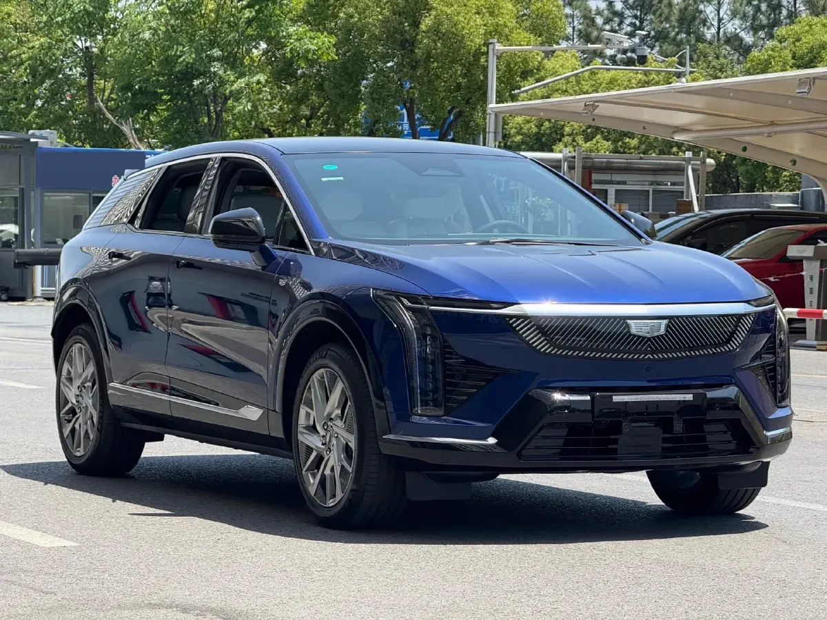 2024 Cadillac OPTIQ BEV 68.4KWH,autocango,china used car exporter,china ev exporter,chinese used car exporter,chinese used ev exporter