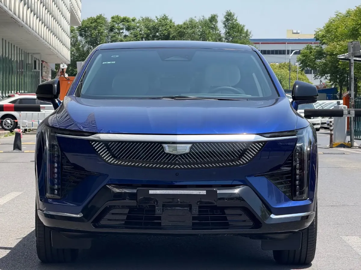 2024 Cadillac OPTIQ BEV 68.4KWH,autocango,china used car exporter,china ev exporter,chinese used car exporter,chinese used ev exporter