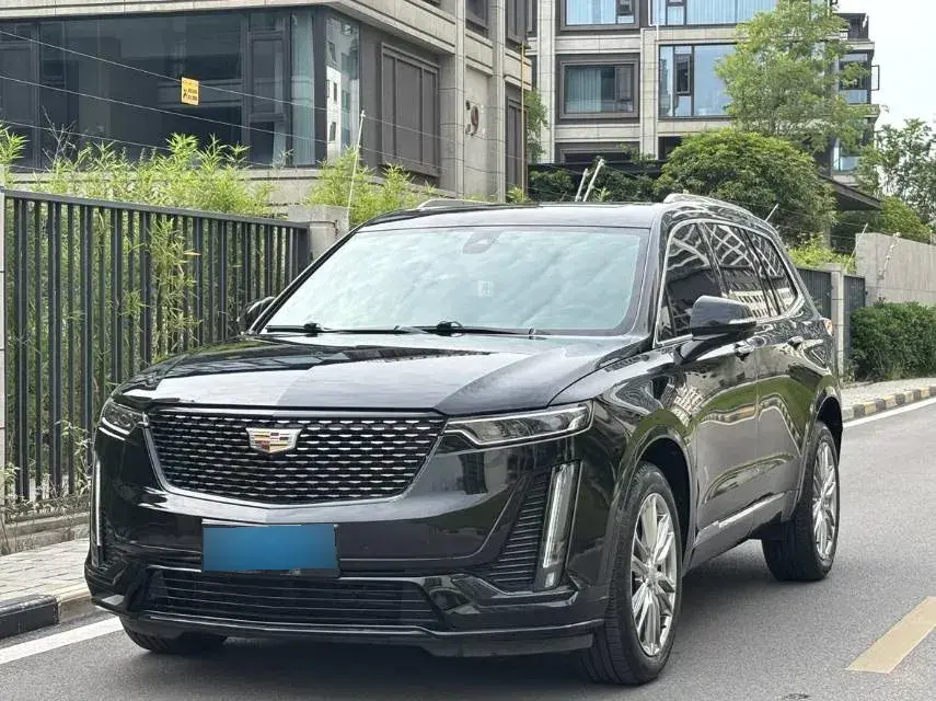 2022 Cadillac XT6 2.0T 237HP L4 9AT