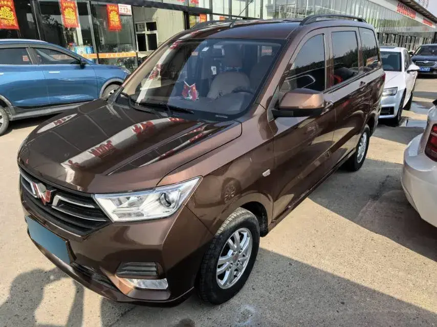 2021 WuLing HongGuang 1.5L 99HP L4 6MT