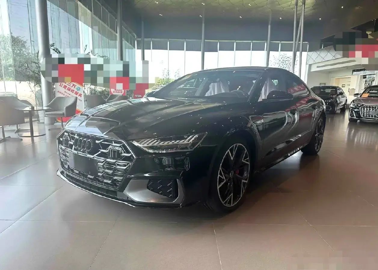 2024 Audi A7L 2.0T 245HP L4 7DCT