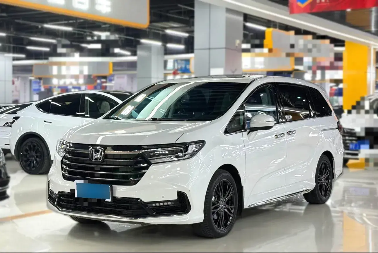 2022 Honda Odyssey 2.0L 146HP L4 E-CVT Hybrid
