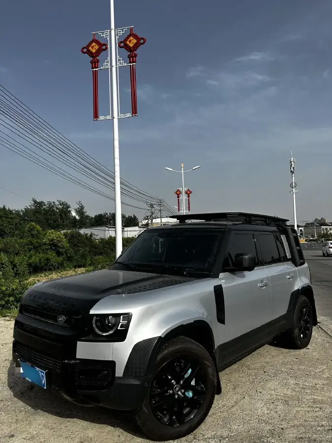 2023 Land Rover Defender 3.0T 400HP L6 8AT