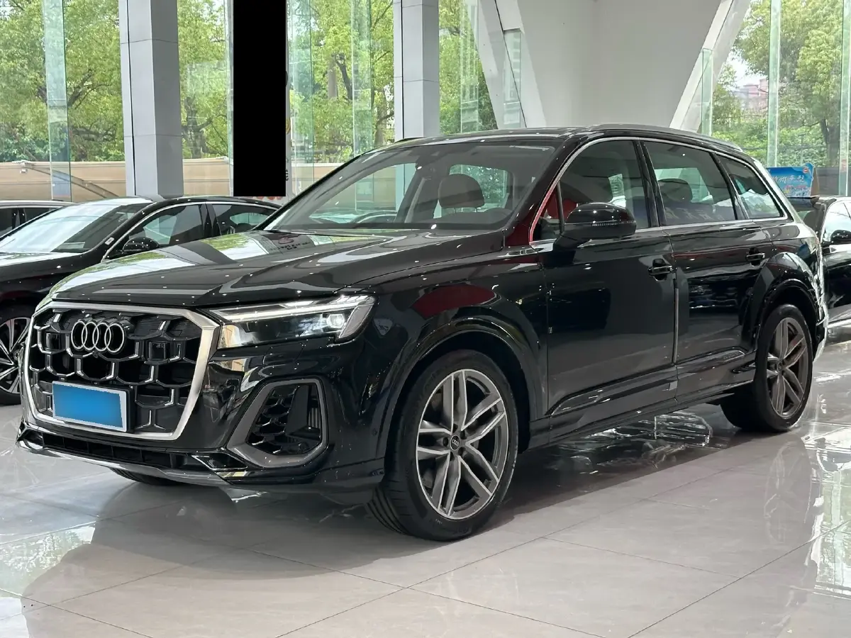 2025 Audi Q7 3.0T 340HP V6 8AT