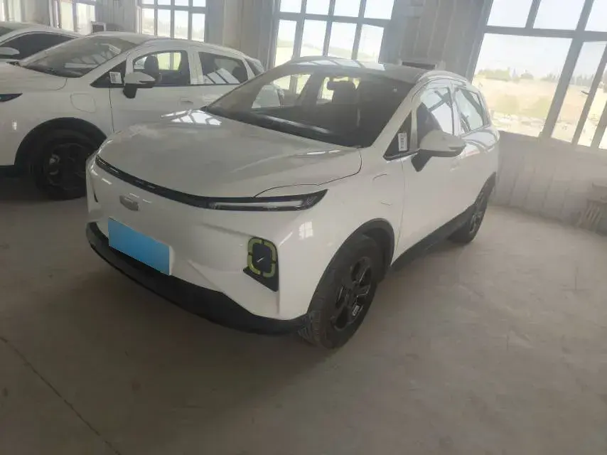 2022 Geometry E BEV 33.5KWH