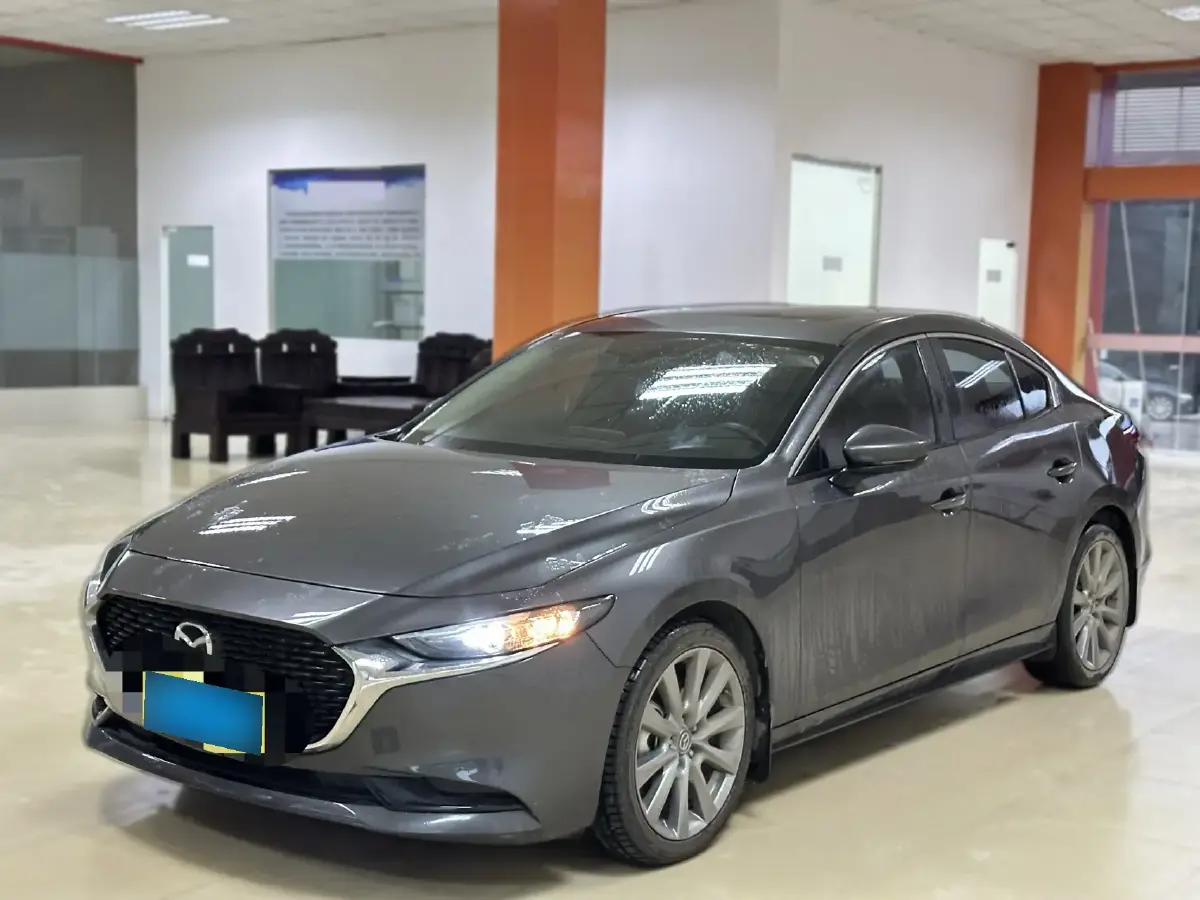 2021 Mazda 3 Axela 2.0L 158HP L4 6AT