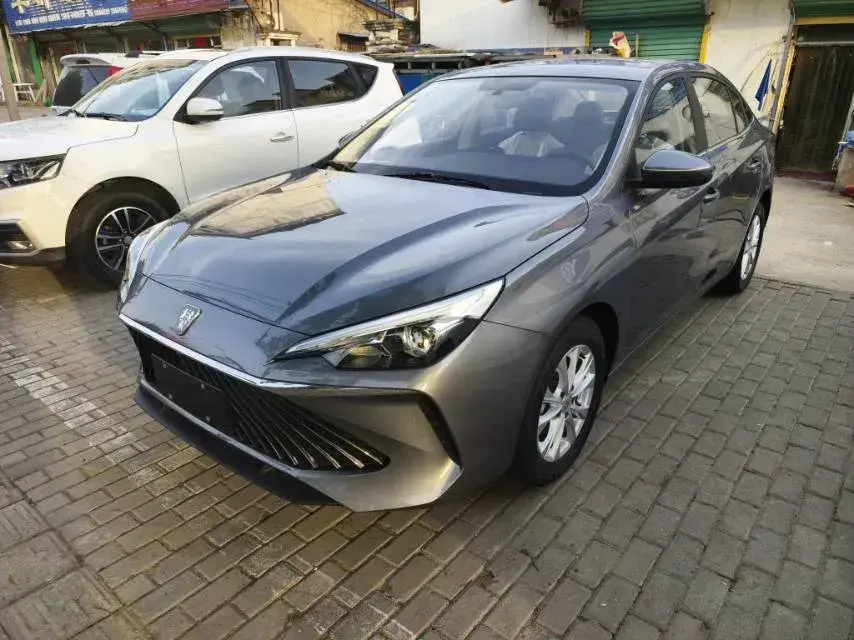 2023 Roewe i5 1.5L 129HP L4 CVT