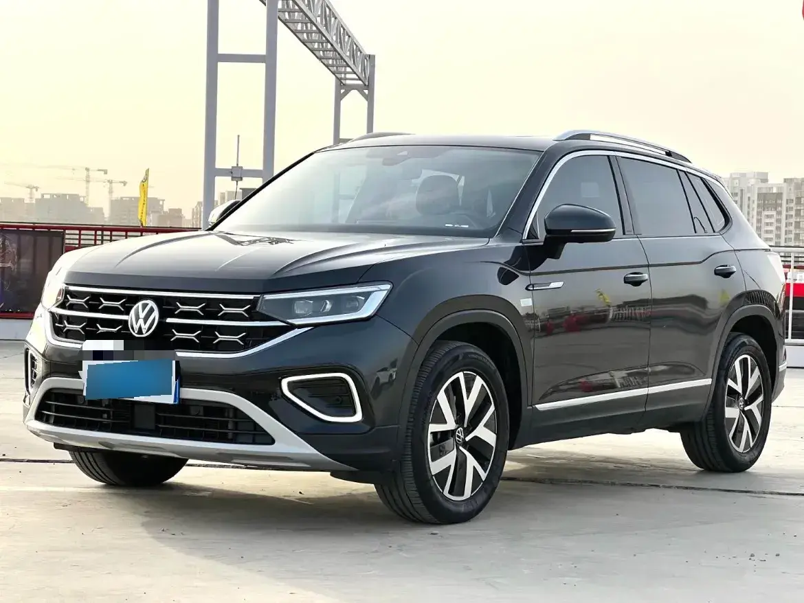 2023 Volkswagen Tayron 2.0T 186HP L4 7DCT