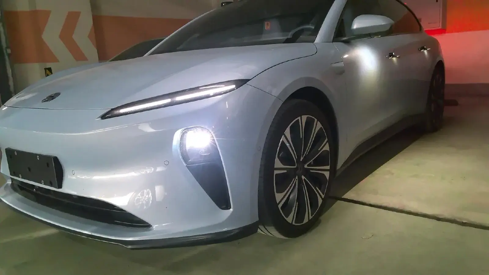 2023 NIO ET5T BEV 75KWH