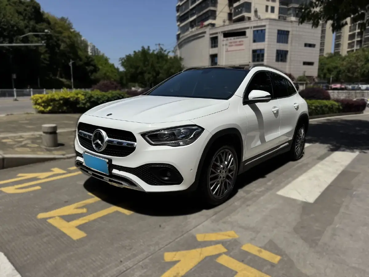 2020 Mercedes-Benz GLA Class 1.3T 136HP L4 7DCT