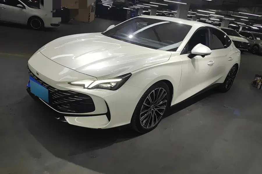 2023 MG 7 2.0T 261HP L4 9AT