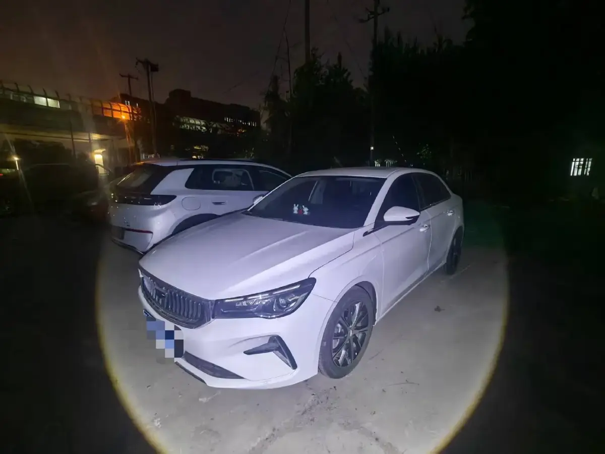 2022 Geely Emgrand L 1.4T 141HP L4 CVT