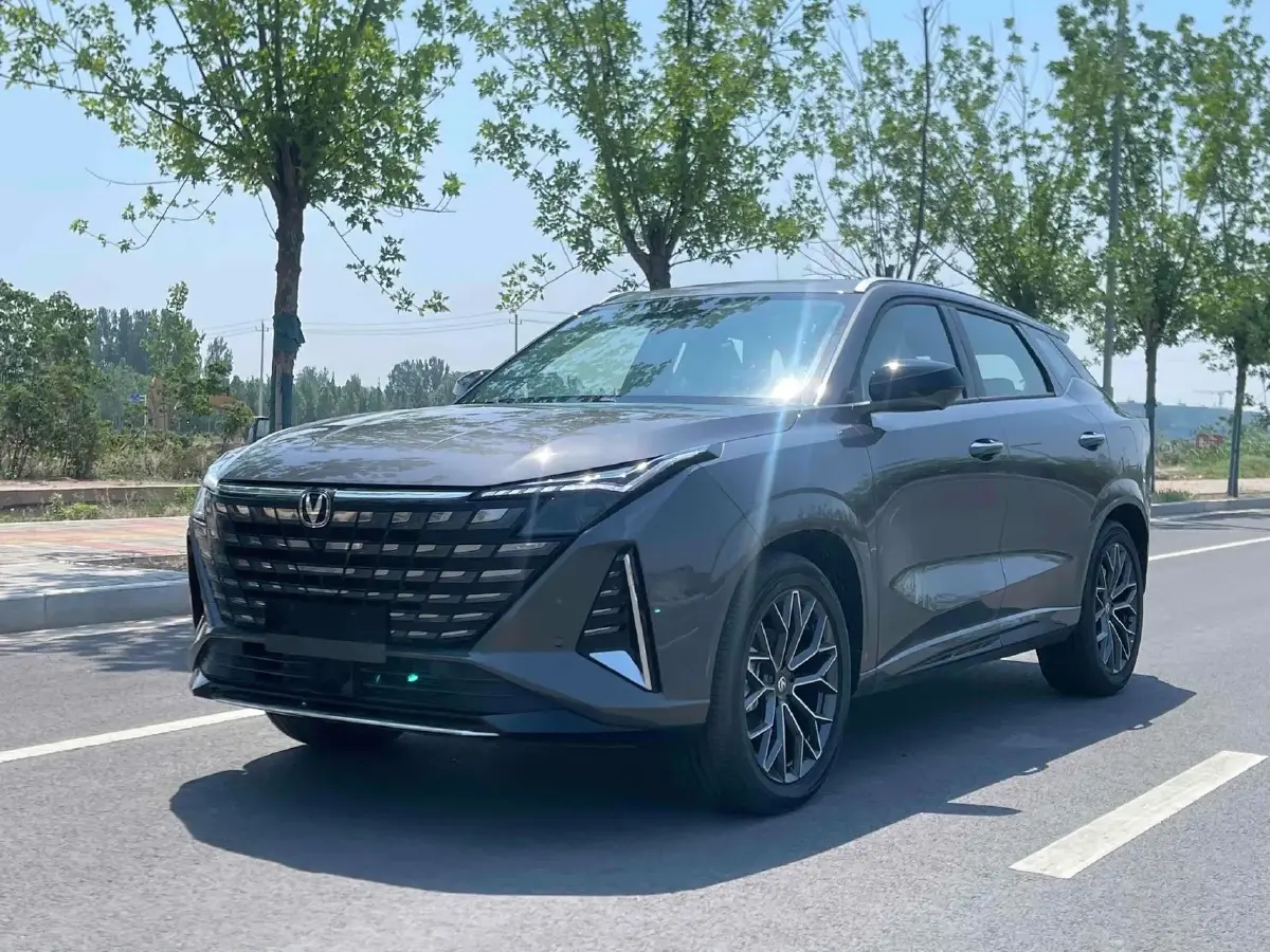 2025 ChangAn UNI-Z 1.5T 188HP L4 7DCT