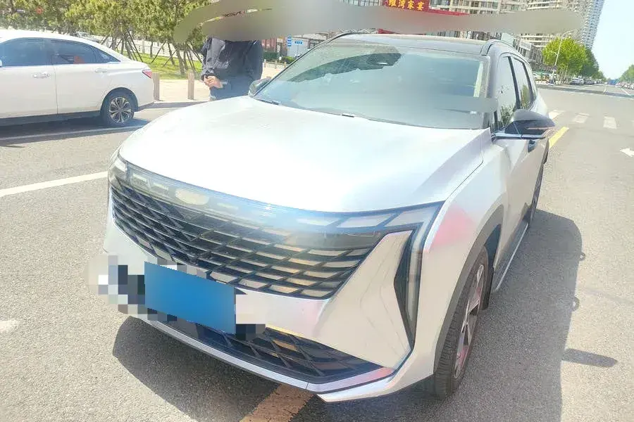 2023 Geely StarRay 1.5T 181HP L4 7DCT