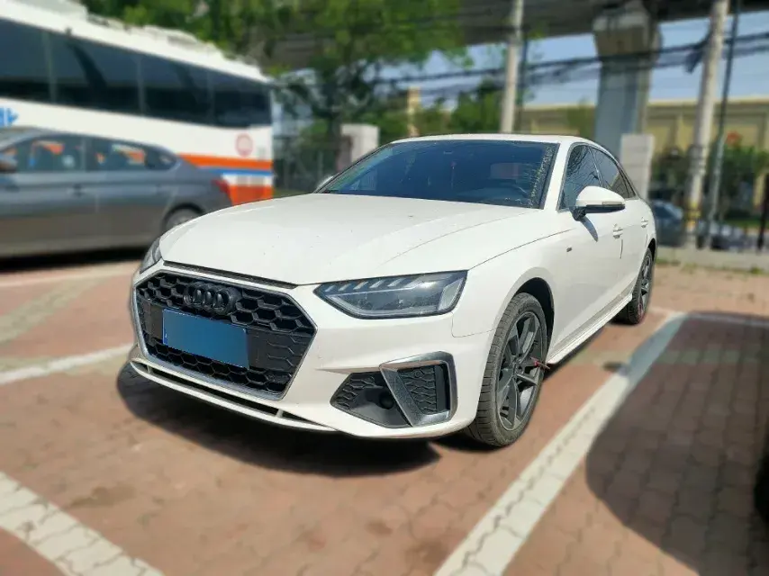 2020 Audi A4L 2.0T 150HP L4 7DCT
