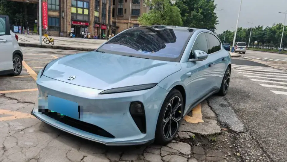 2022 NIO ET5 BEV 75KWH