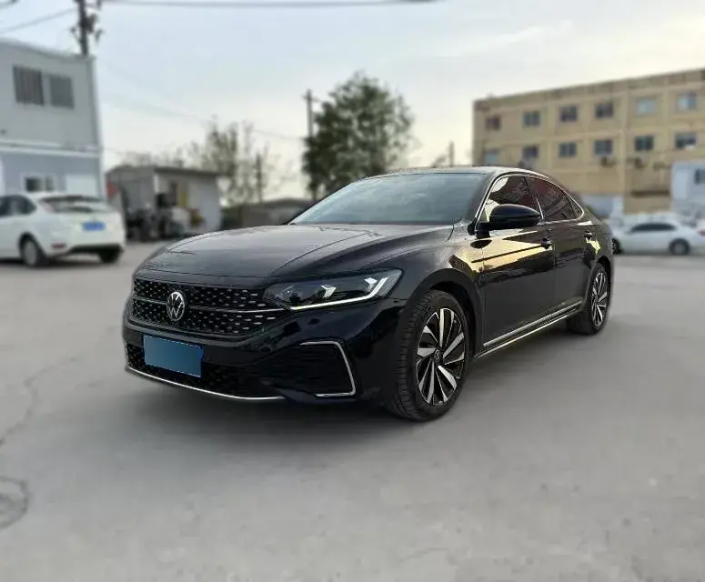 2022 Volkswagen Passat 2.0T 186HP L4 7DCT