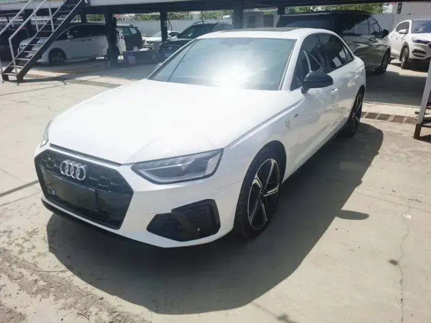 2024 Audi A4L 2.0T 190HP L4 7DCT