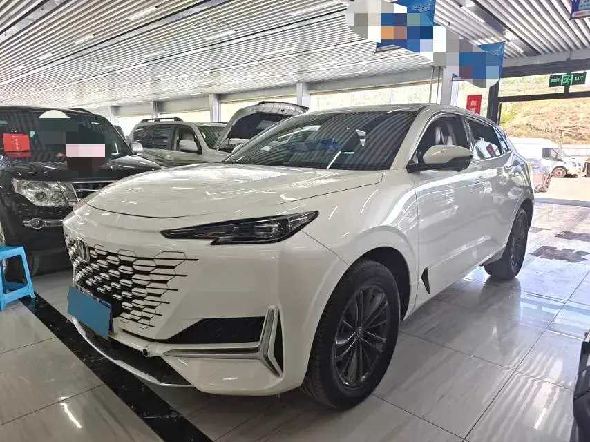 2021 ChangAn UNI-K 2.0T 233HP L4 8AT