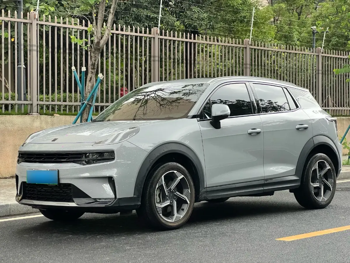 2022 LYNK&CO 06 EM-P 1.5T 177HP L3 7DCT PHEV 15.5KWH