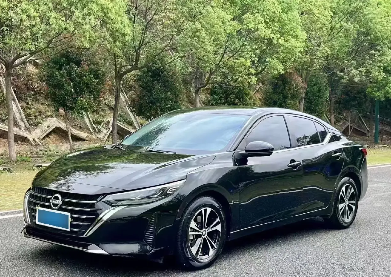 2023 Nissan Sylphy 1.6L 135HP L4 CVT