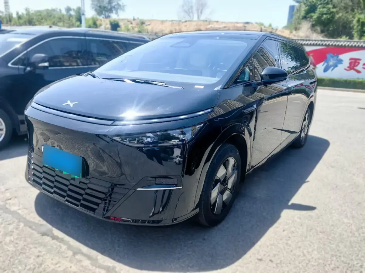 2024 Xpeng X9 BEV 101.5KWH