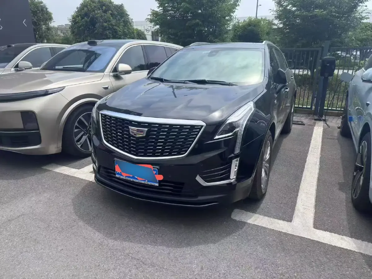 2022 Cadillac XT5 2.0T 237HP L4 9AT