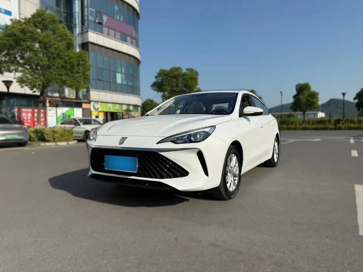 2023 Roewe i5 1.5L 129HP L4 CVT