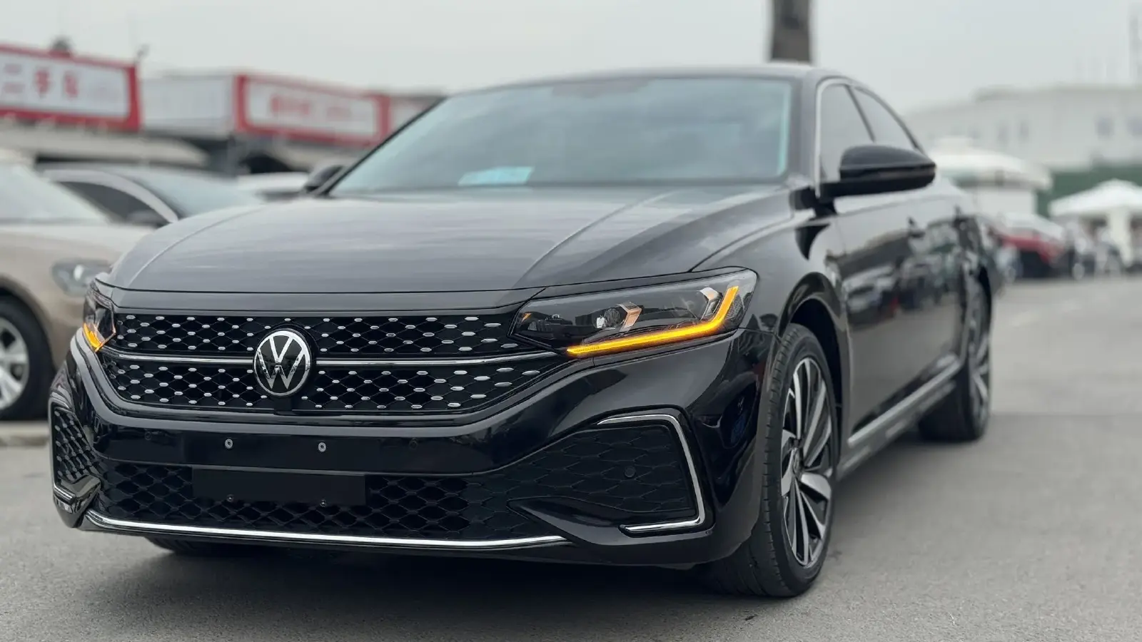 2022 Volkswagen Passat 2.0T 186HP L4 7DCT