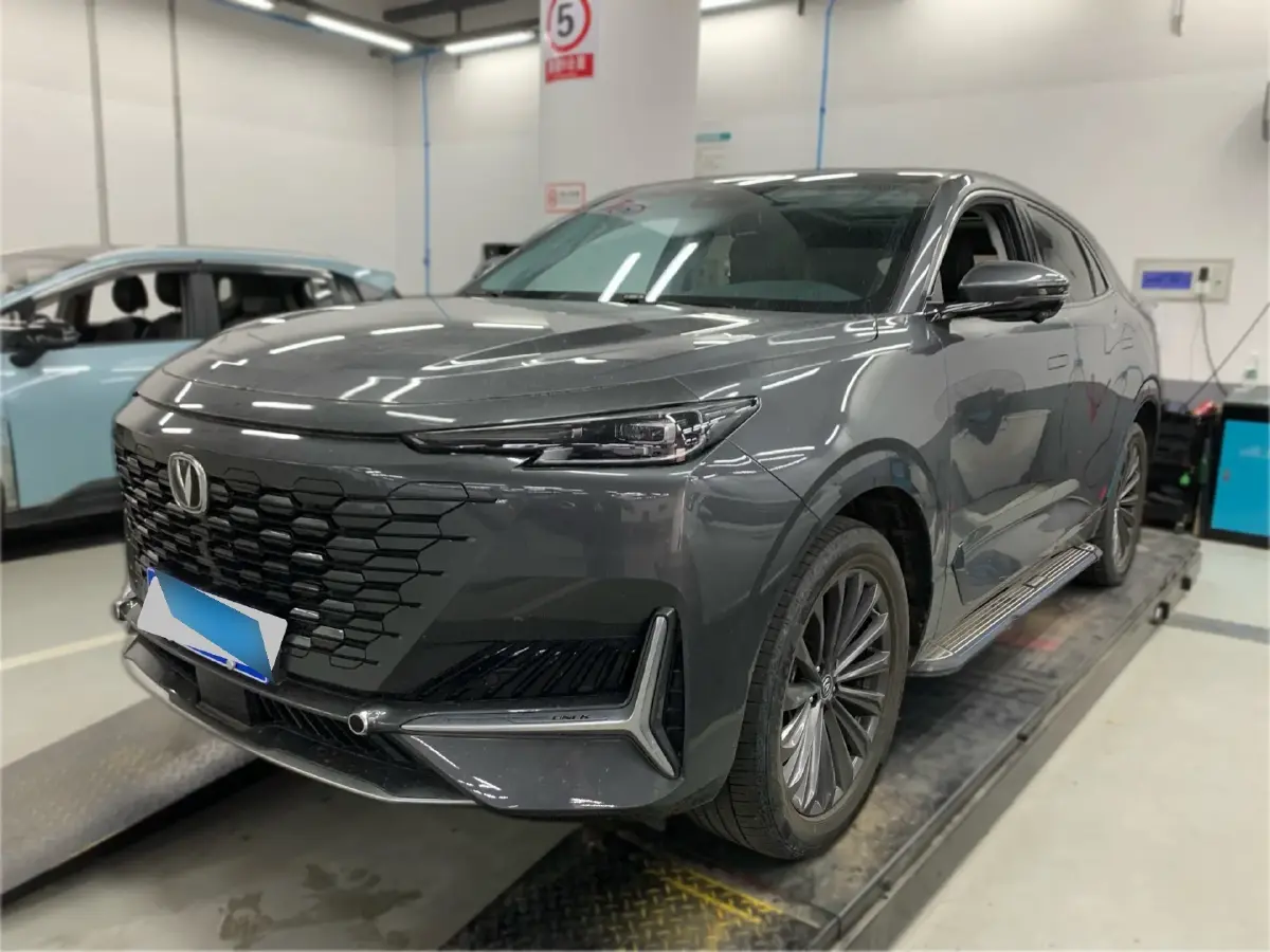 2021 ChangAn UNI-K 2.0T 233HP L4 8AT