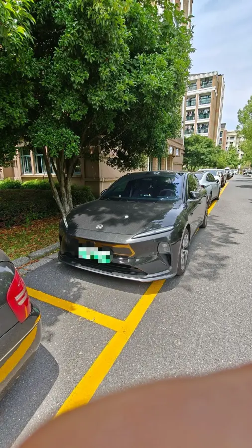 2024 NIO ET5 BEV 75KWH