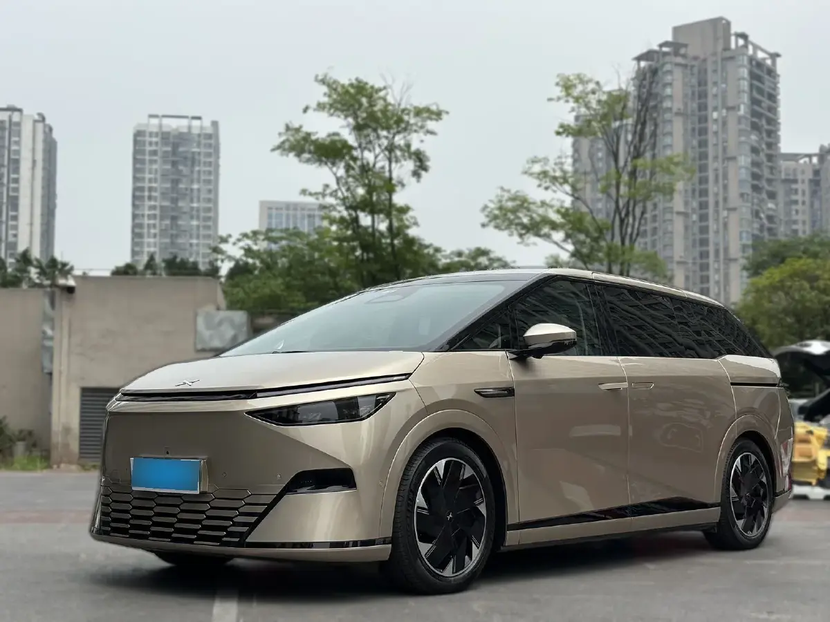 2024 Xpeng X9 BEV 101.5KWH