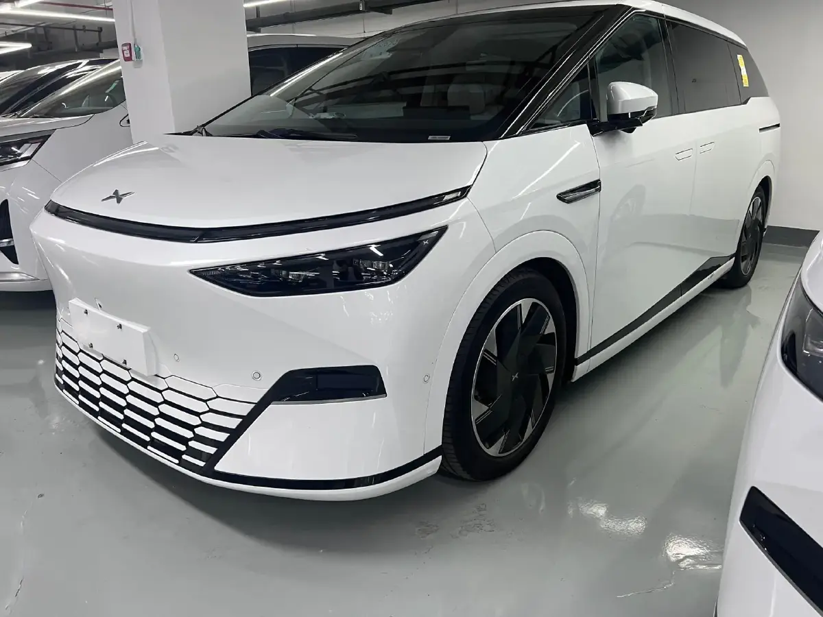2024 Xpeng X9 BEV 101.5KWH