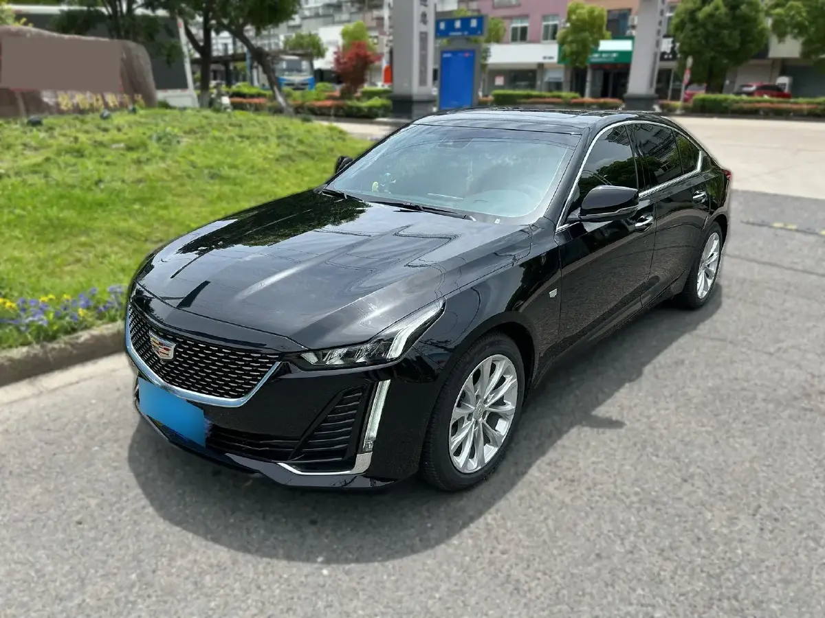 2022 Cadillac CT5 2.0T 237HP L4 10AT