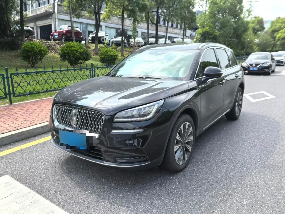 2022 Lincoln Corsair 2.0T 245HP L4 8AT