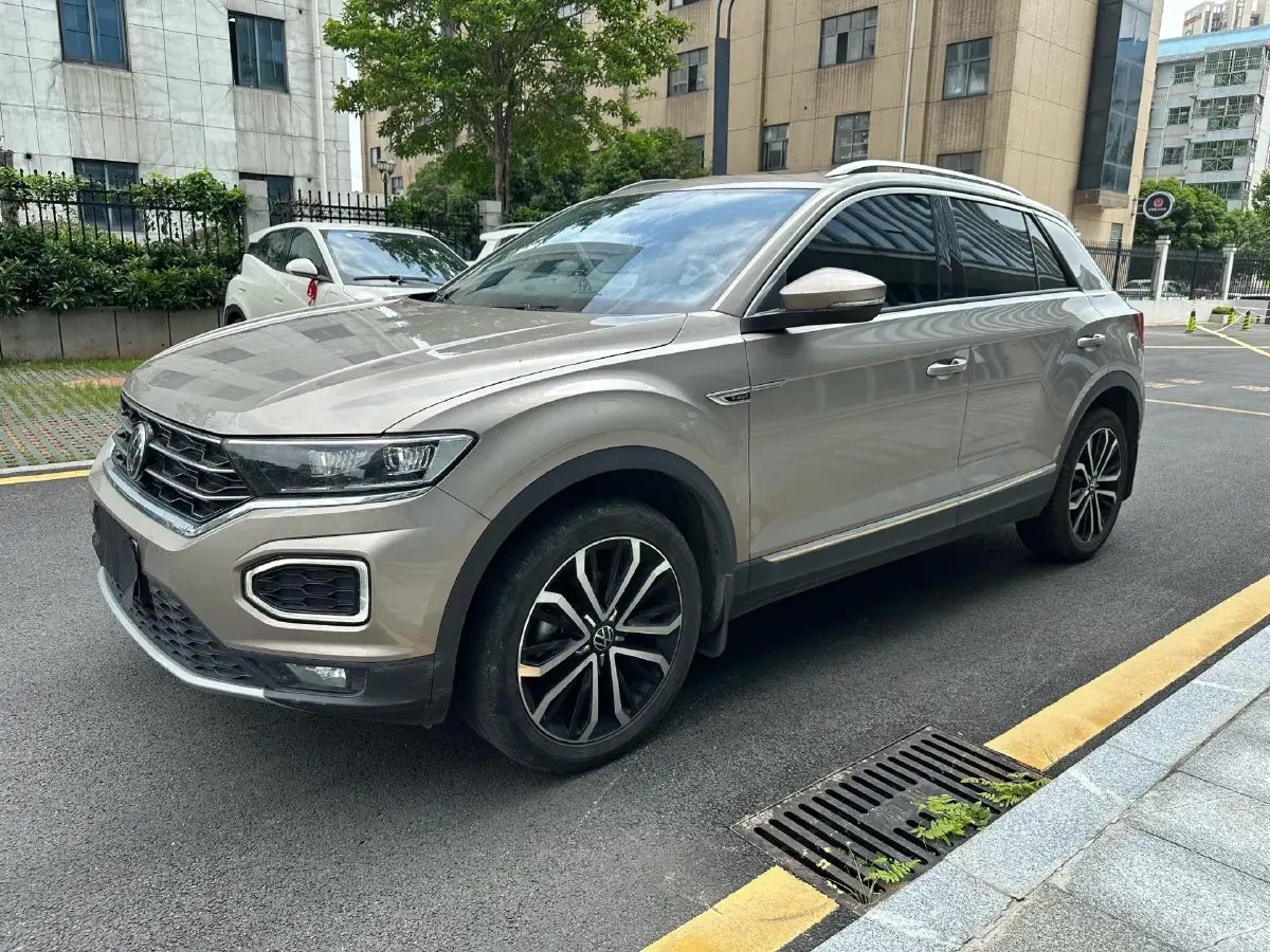2021 Volkswagen T-Roc 1.4T 150HP L4 7DCT