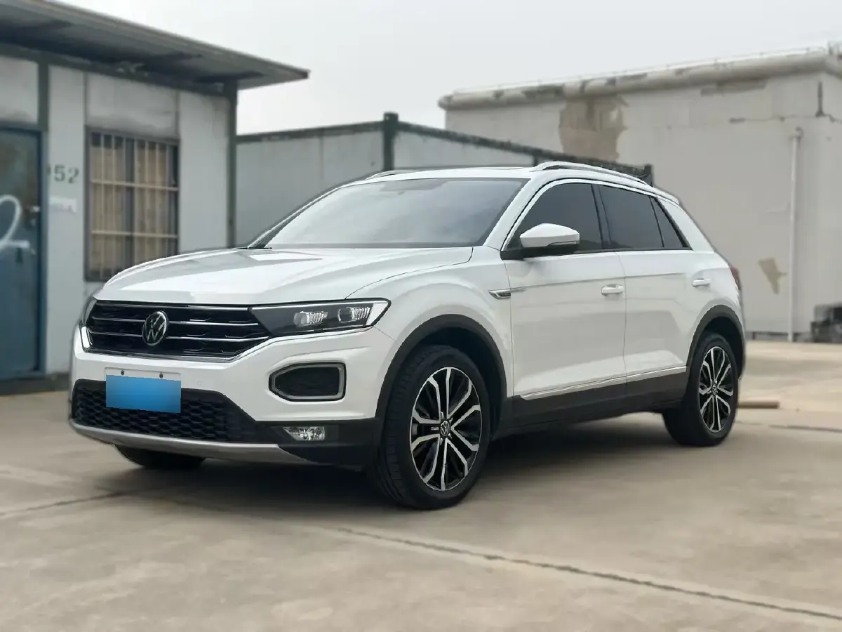 2022 Volkswagen T-Roc 1.4T 150HP L4 7DCT